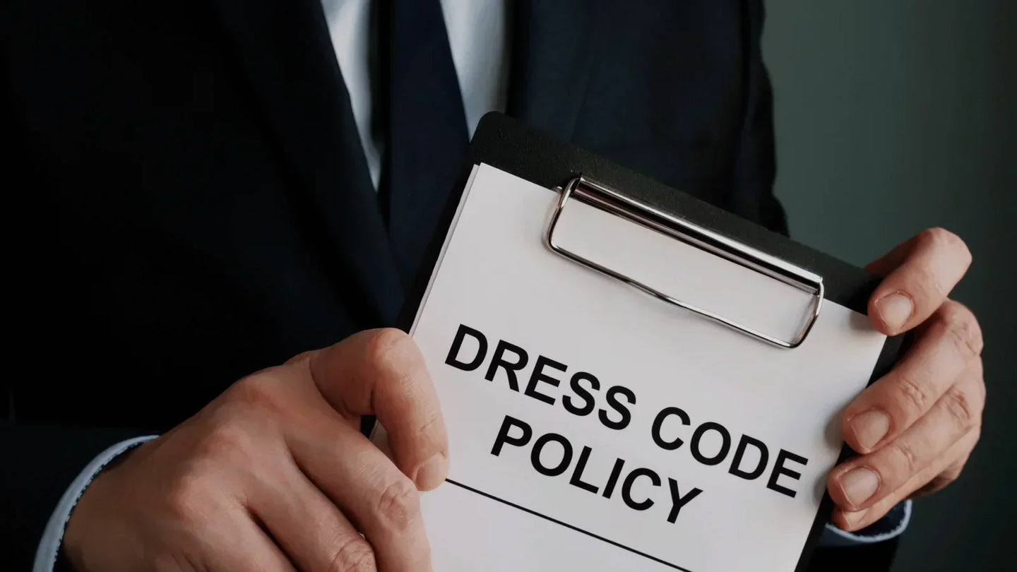 Piercing a praca – Jak dobierać ozdoby, by były zgodne z dress codem?
