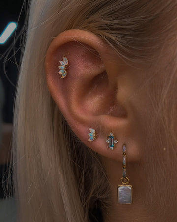 Kolczyk do ucha "Siren" -14K złoty labret z opalem