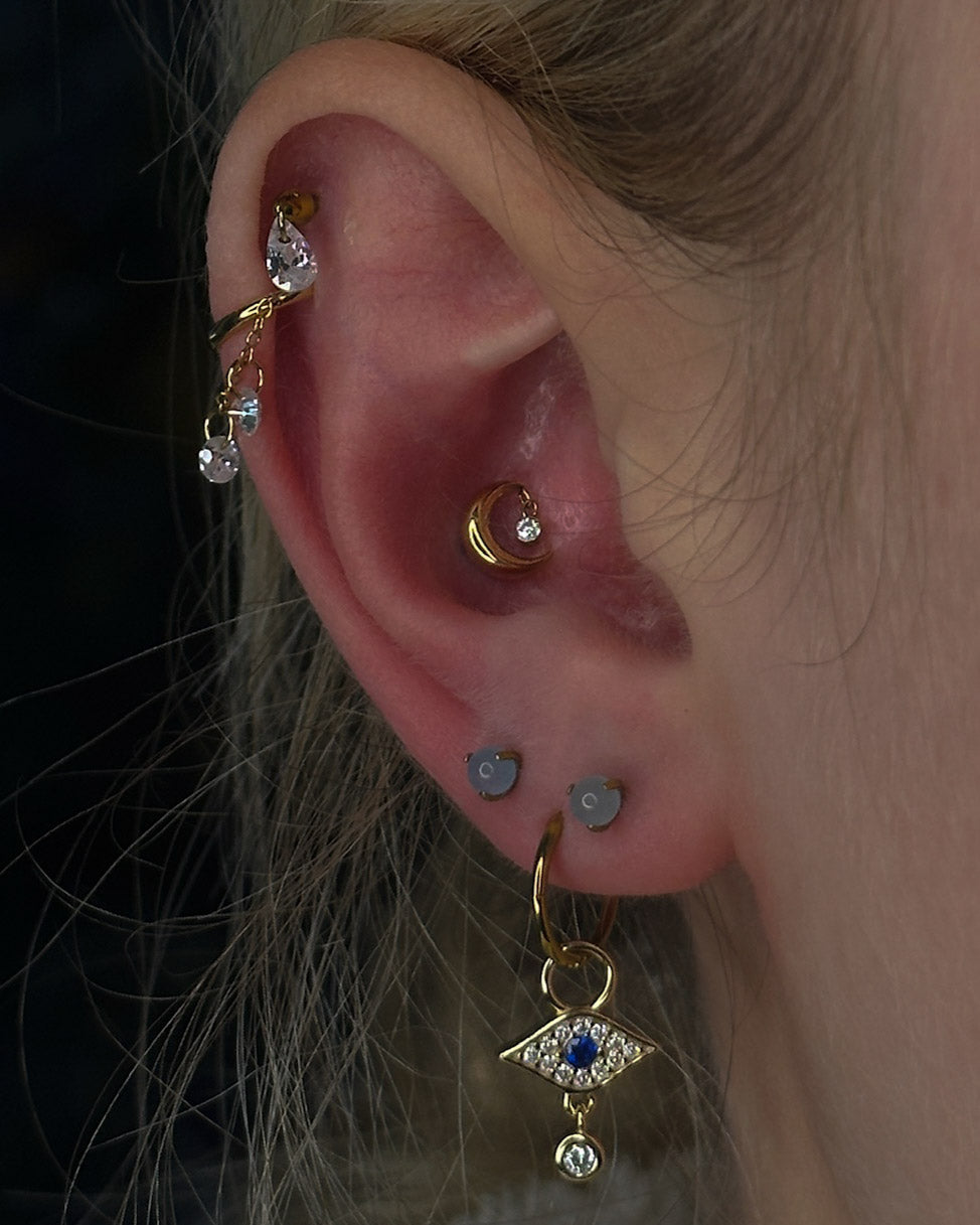 Kolczyk do ucha "Golden night" - anodyzowana tytanowa nakrętka