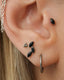 Kolczyk do ucha "3 leaf black stone" – tytanowy labret cyrkonią i czarnym onyksem