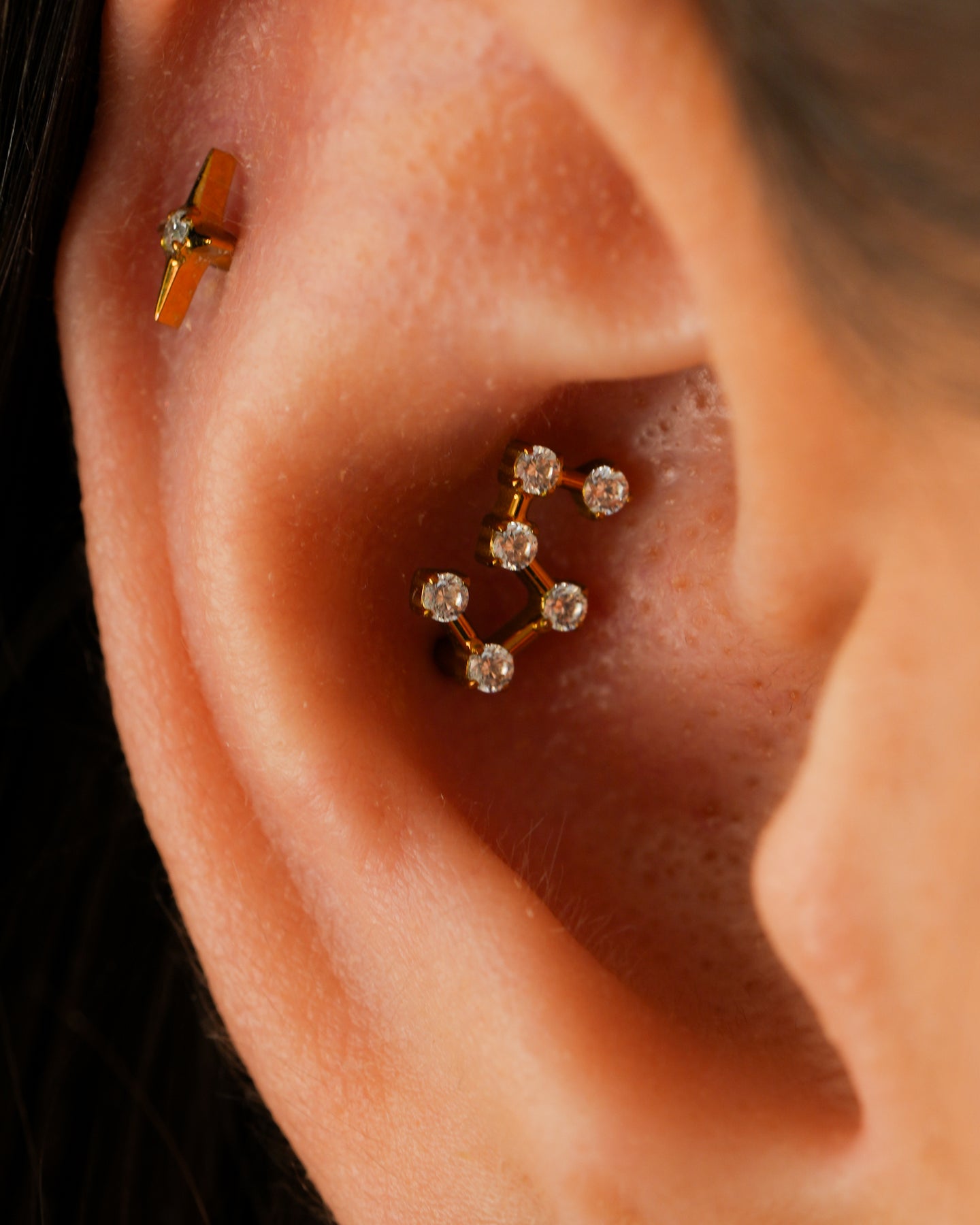 "Look UP" ear stud - gold titanium labret with constellation-shaped cubic zirconias