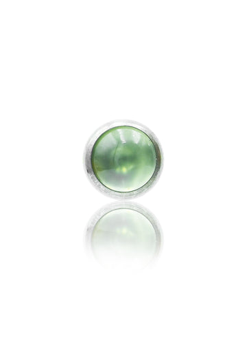 Kolczyk do ucha "1 stone light green" - tytanowy labret w kształcie koła z awenturynem