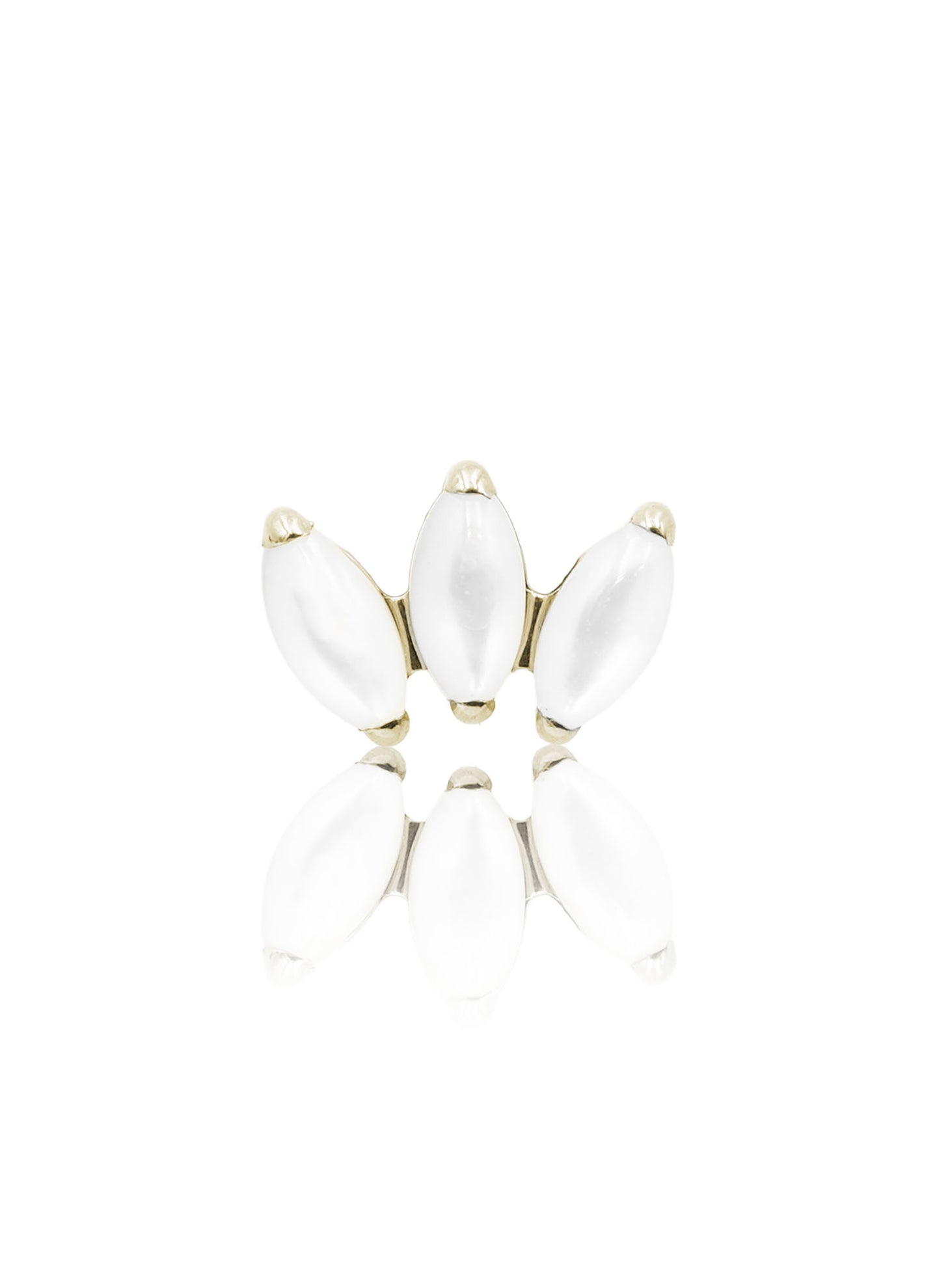 Kolczyk do ucha "straight 3 stone pearl white" – złoty tytanowy labret z masą perłową