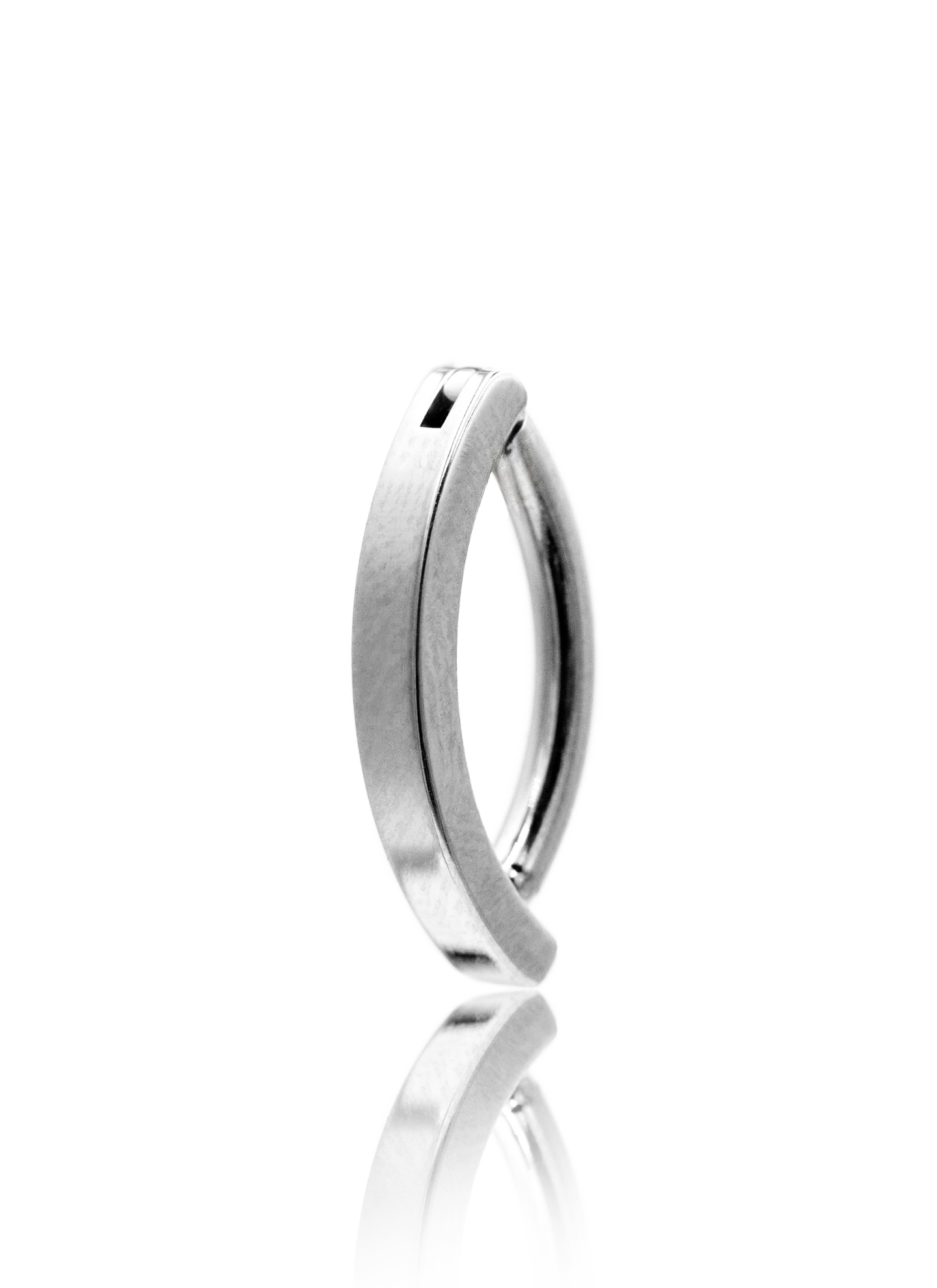 Kolczyk do pępka "Empty space" - tytanowy kolczyk z cyrkoniami