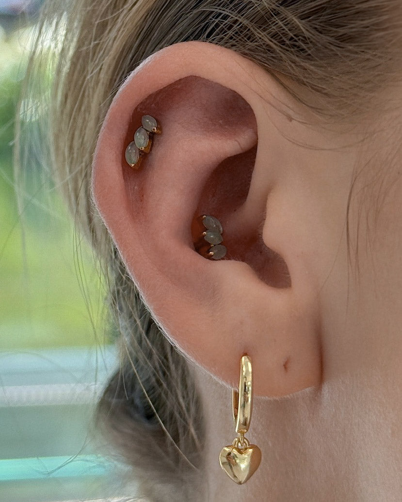 Kolczyk do ucha "3 stone light green" - anodyzowany tytanowy labret z kamieniami