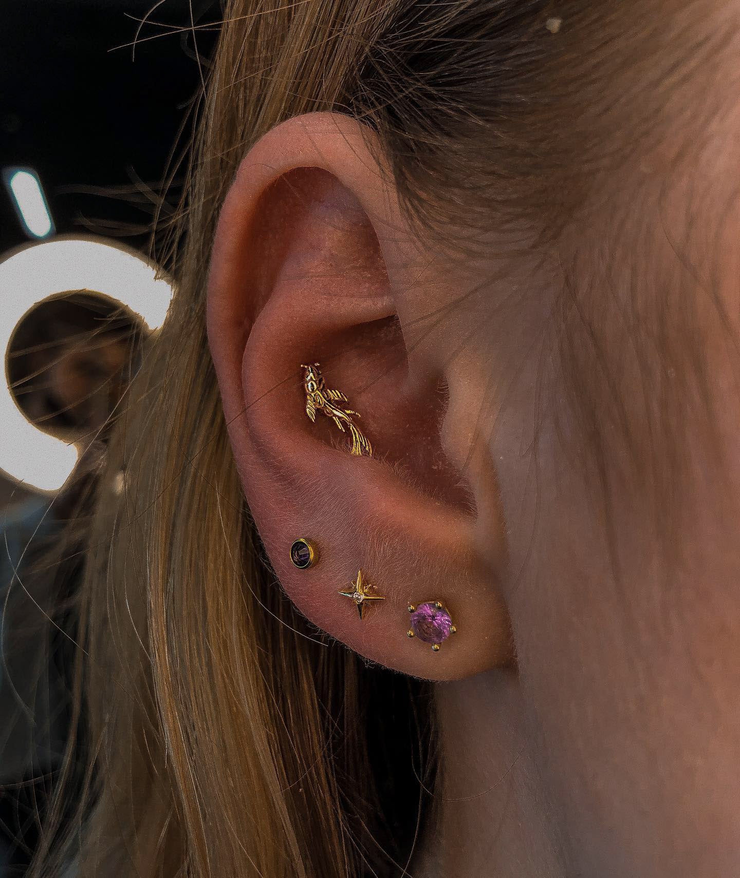 Kolczyk do ucha "Koi fish" - anodyzowany tytanowy labret z rybką Koi
