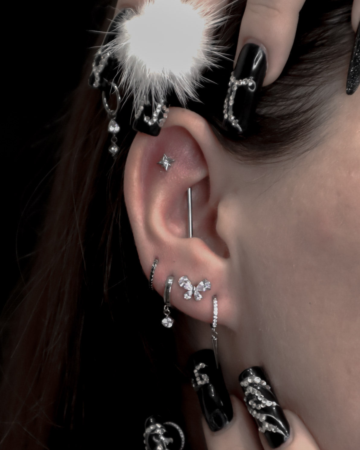 Kolczyk do ucha "Clear butterfly" - tytanowy labret z motylem z cyrkoniami