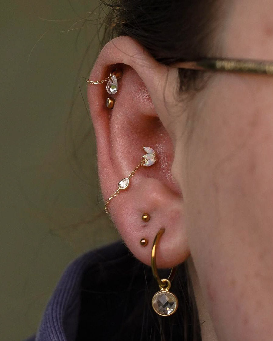 Kolczyk do ucha "Siren" -14K złoty labret z opalem