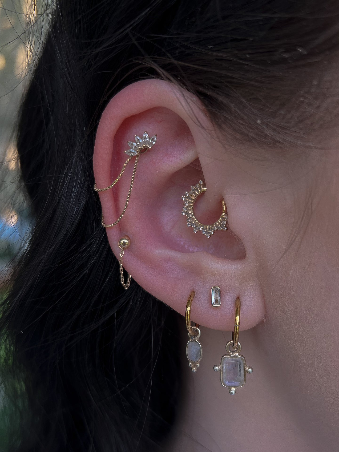 Kolczyk do ucha "Rising sun" - 14K złoty labret z cyrkoniami