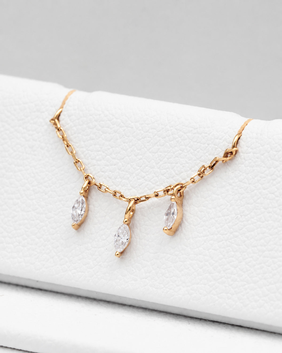 Łańcuszek do przekłucia "Golden Crystal Dew Chain" - łańcuszek ze złota 14K z cyrkoniami