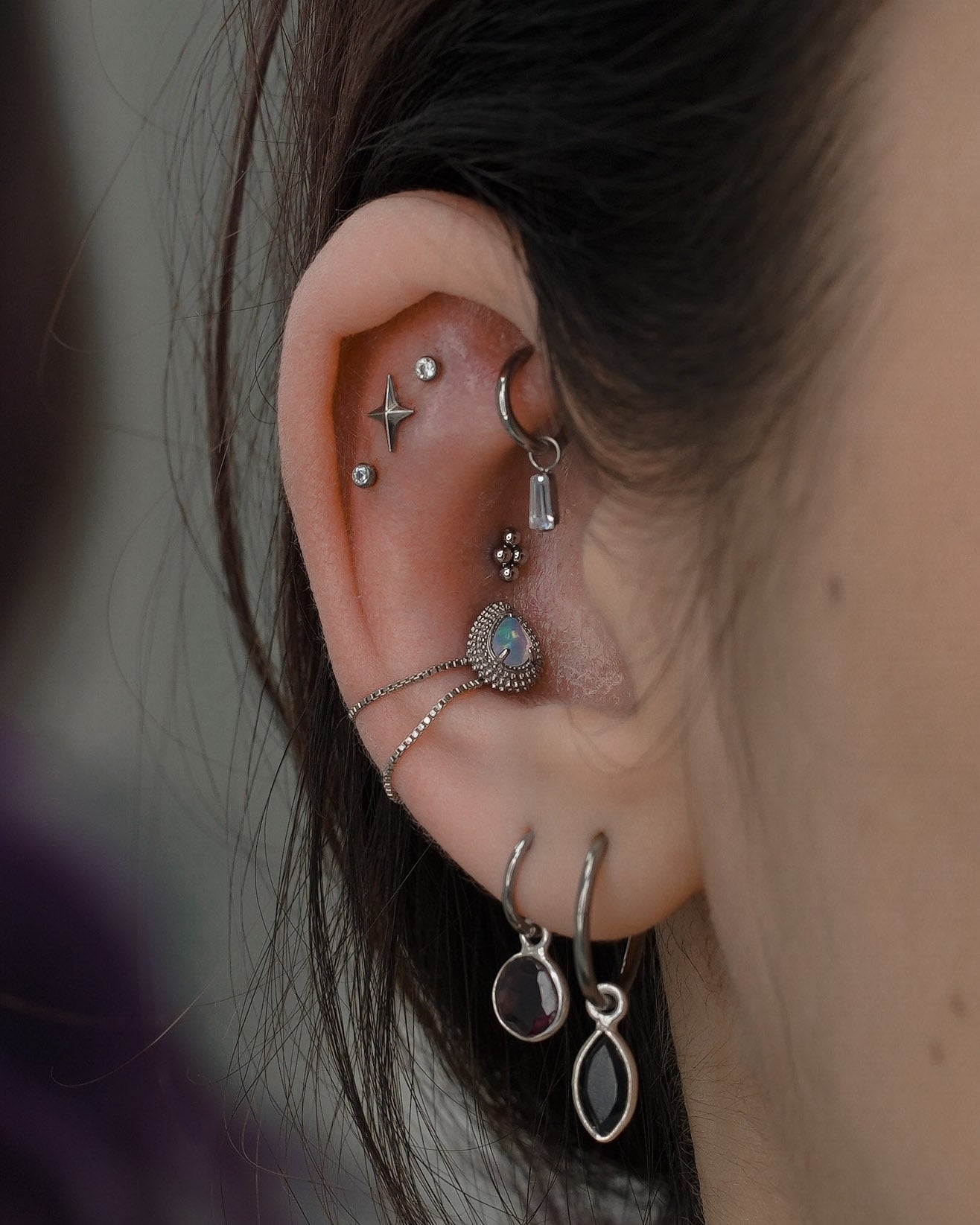 Kolczyk do ucha "Third eye opal" - tytanowy labret z opalem