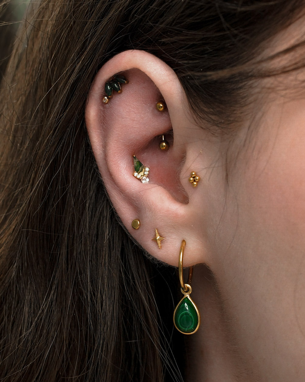 Kolczyk do ucha "Sharpie green" - anodyzowany tytanowy labret z cyrkoniami