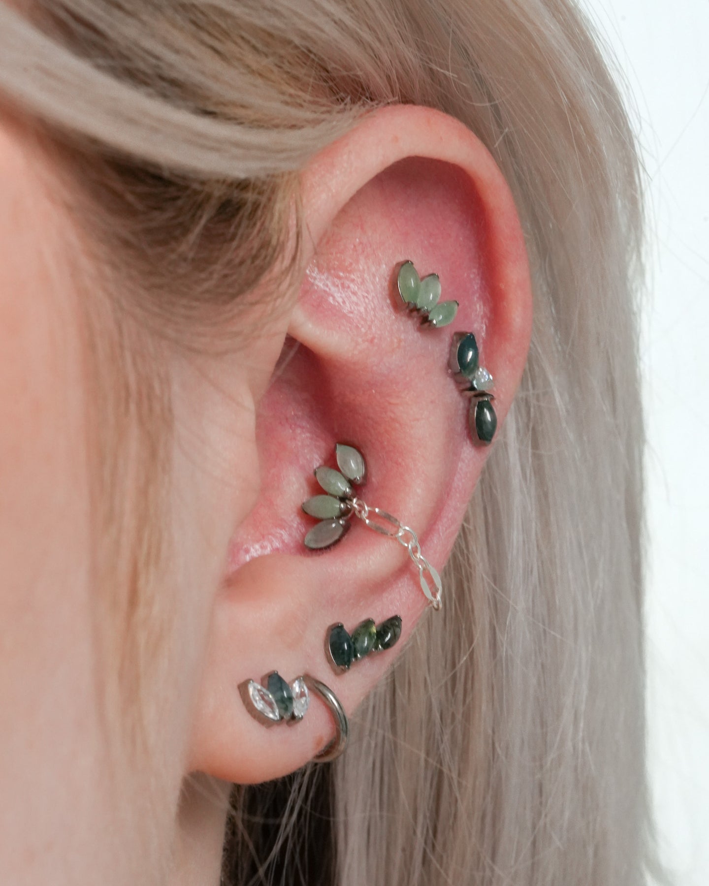 "3 stone clear black" ear stud - titanium labret with stones