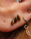 Kolczyk do ucha "3 stone tiger eye" – złoty tytanowy labret z tygrysim okiem