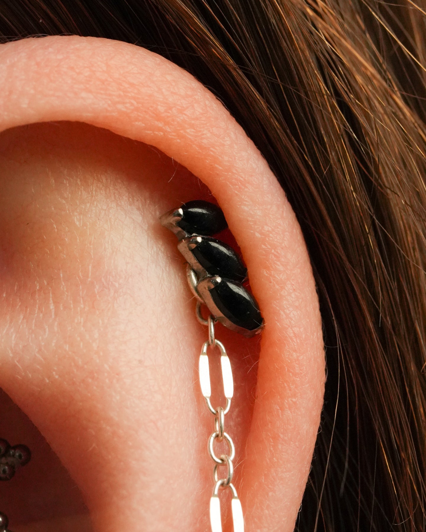 "3 stone black" ear stud - titanium labret with stones