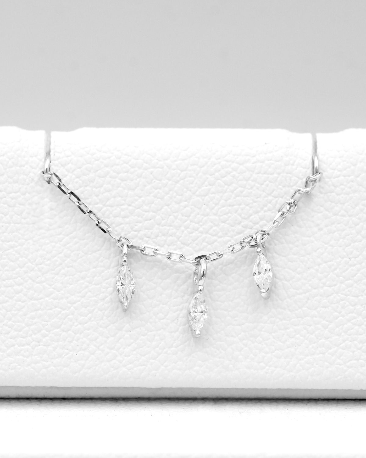 Łańcuszek do przekłucia "Crystal Dew Chain" - łańcuszek z białego złota 14K i cyrkoniami