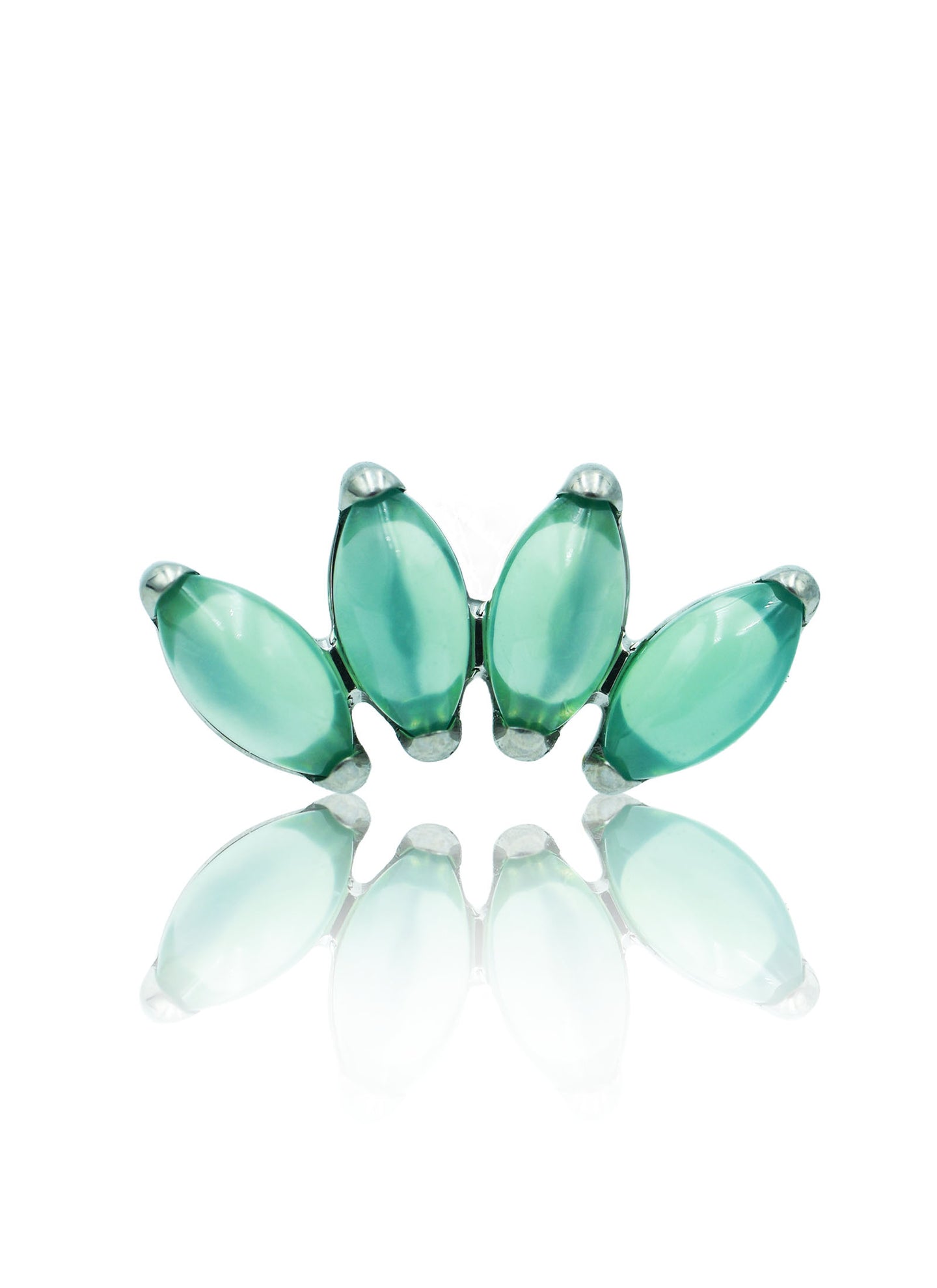 Kolczyk do ucha "4 stone green" - tytanowy labret w kształcie poczwórnej łezki z zielonym onyksem