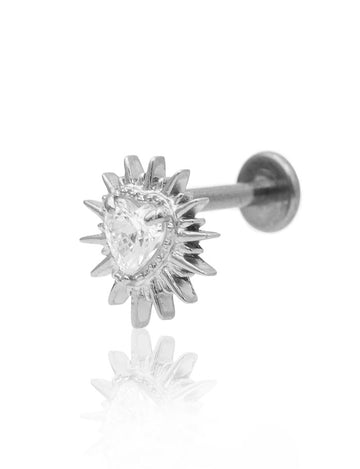 Kolczyk do ucha "Sunheart" - tytanowy labret w kształcie słońca z cyrkonią w kształcie serca