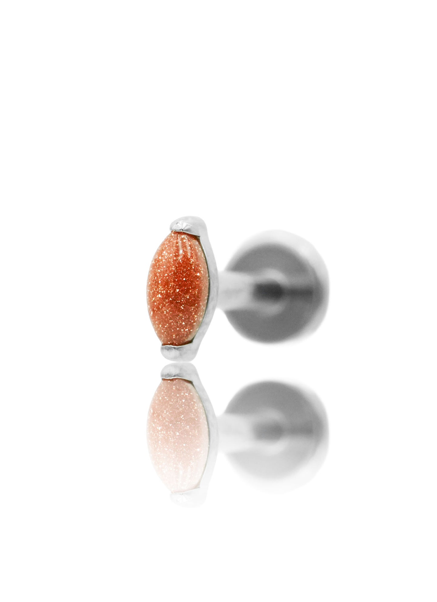 Kolczyk do ucha "1 long stone sandstone" – tytanowy labret w kształcie łezki z goldstone