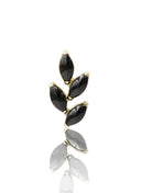 Kolczyk do ucha "4 leaf black stone" – złoty tytanowy labret z czarnym onyksem
