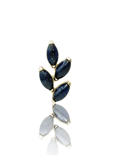 Kolczyk do ucha "4 leaf galaxy stone" – złoty tytanowy labret z blue goldstone