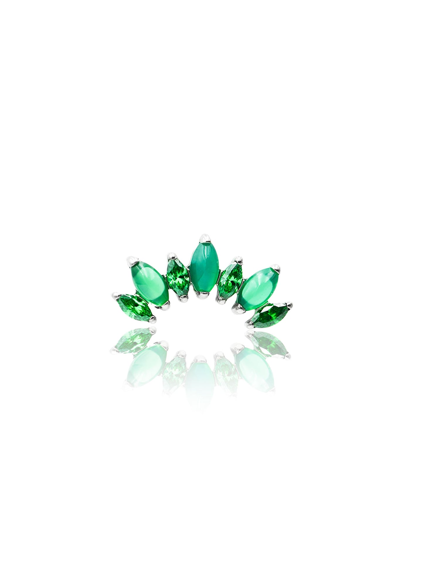 Kolczyk do ucha "Cluster sparkle green stone" - tytanowy labret z cyrkoniami i zielonym onyksem