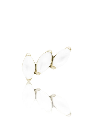 Kolczyk do ucha "3 stone pearl white" – złoty tytanowy labret z masą perłową