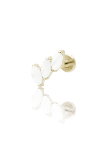 Kolczyk do ucha "3 stone pearl white" – złoty tytanowy labret z masą perłową