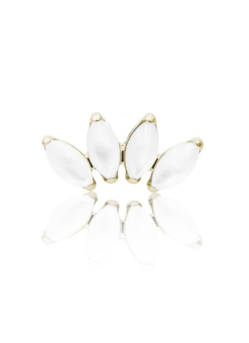 Kolczyk do ucha "4 stone pearl white" – złoty tytanowy labret z masą perłową