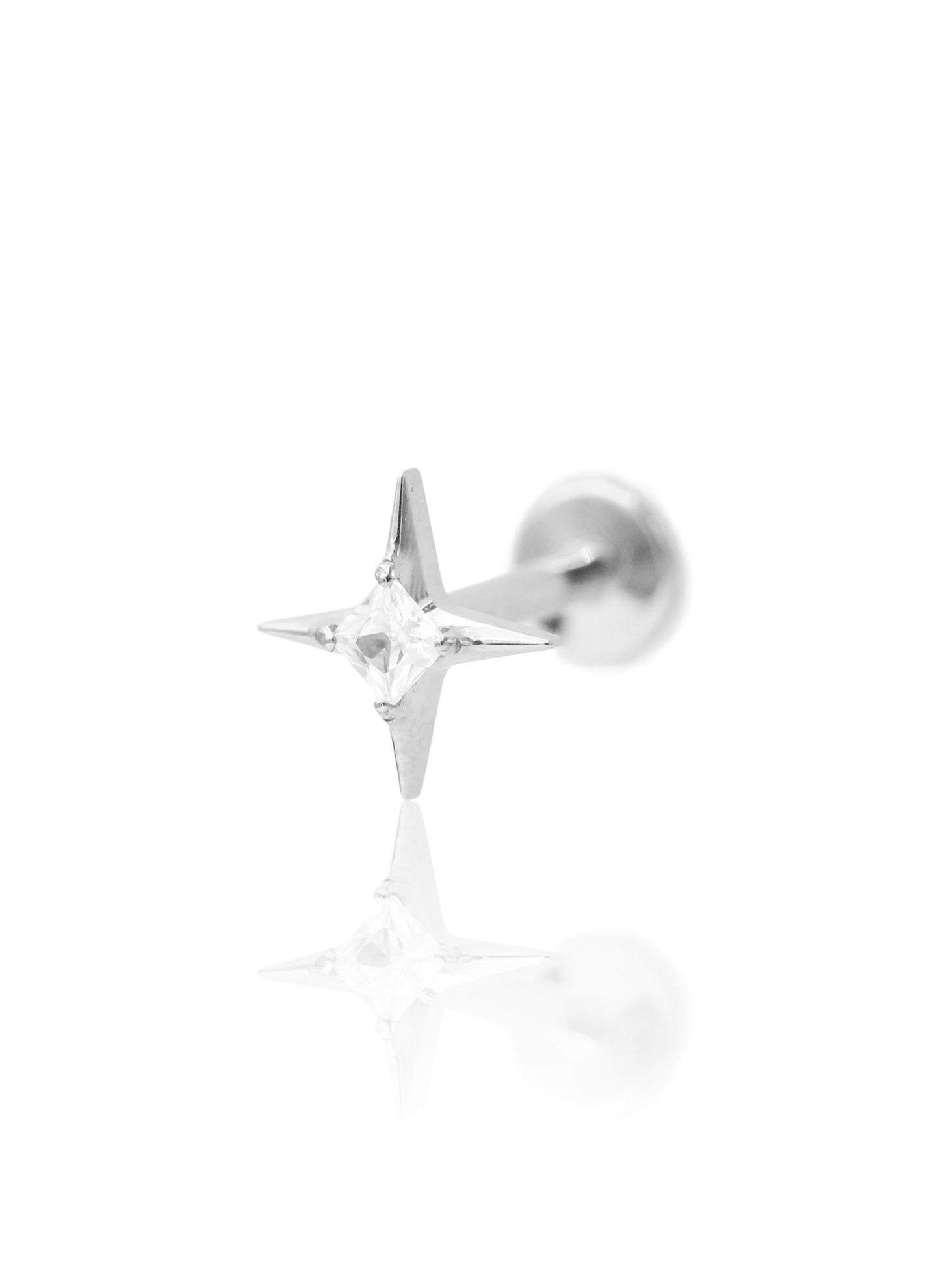 Kolczyk do ucha "Compass star" - tytanowy labret w kształcie gwiazdki z cyrkonią