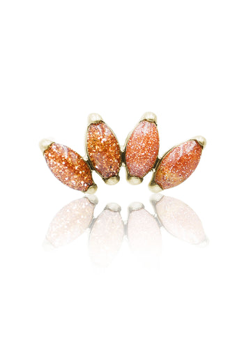 Kolczyk do ucha "4 stone sandstone" – złoty tytanowy labret z goldstone