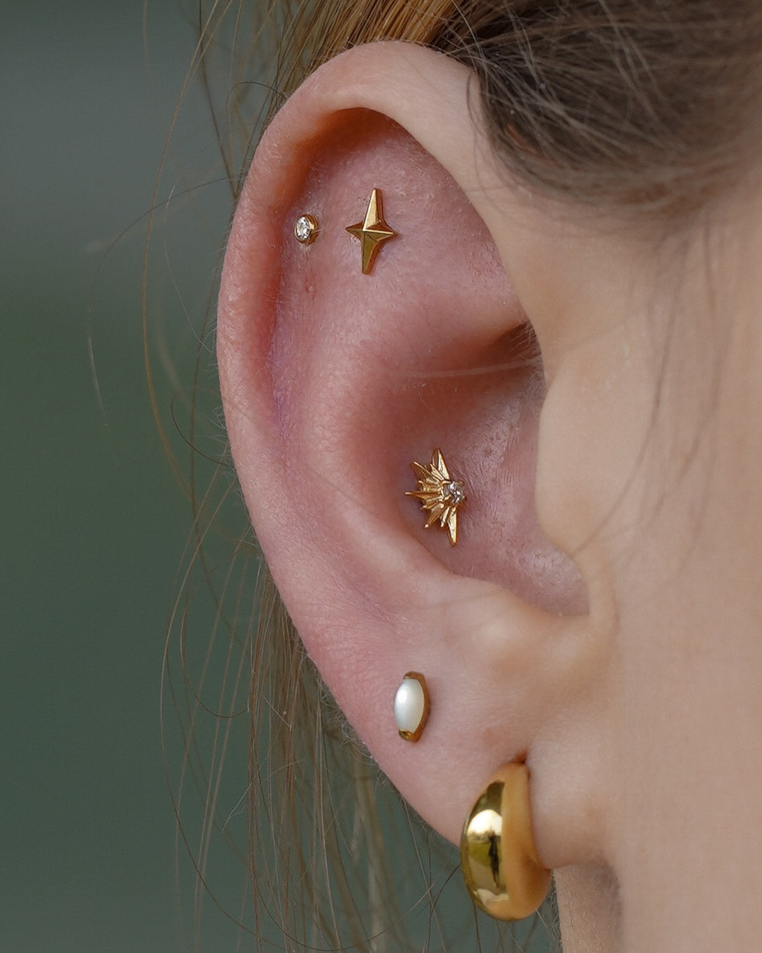 Kolczyk do ucha "Clear sunset" - tytanowy labret z cyrkonią