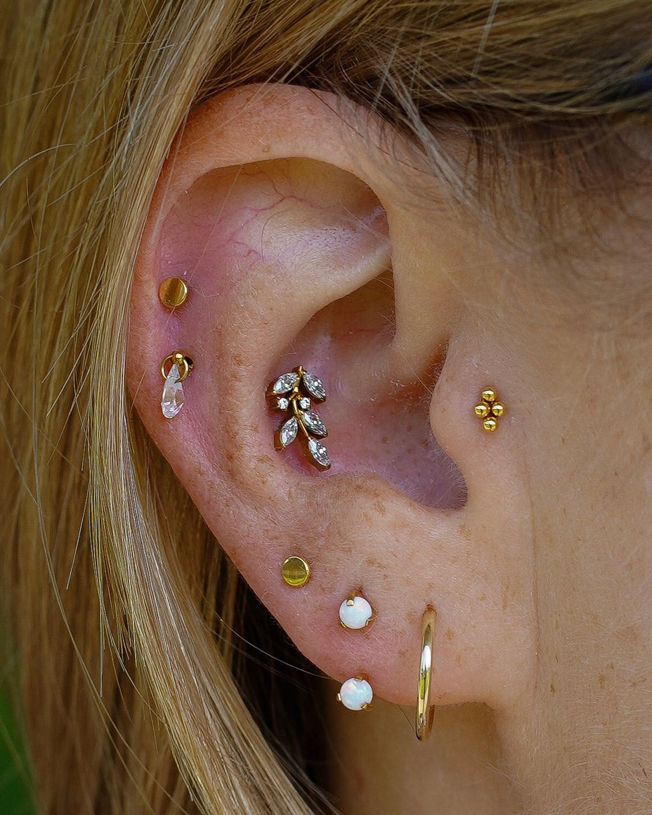 Kolczyk do ucha "4 is more" - anodyzowana tytanowa nakrętka