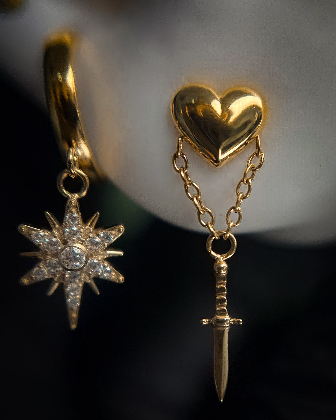 Kolczyk do ucha "Shining star gold" - tytanowy clicker z gwiazdką z cyrkoniami