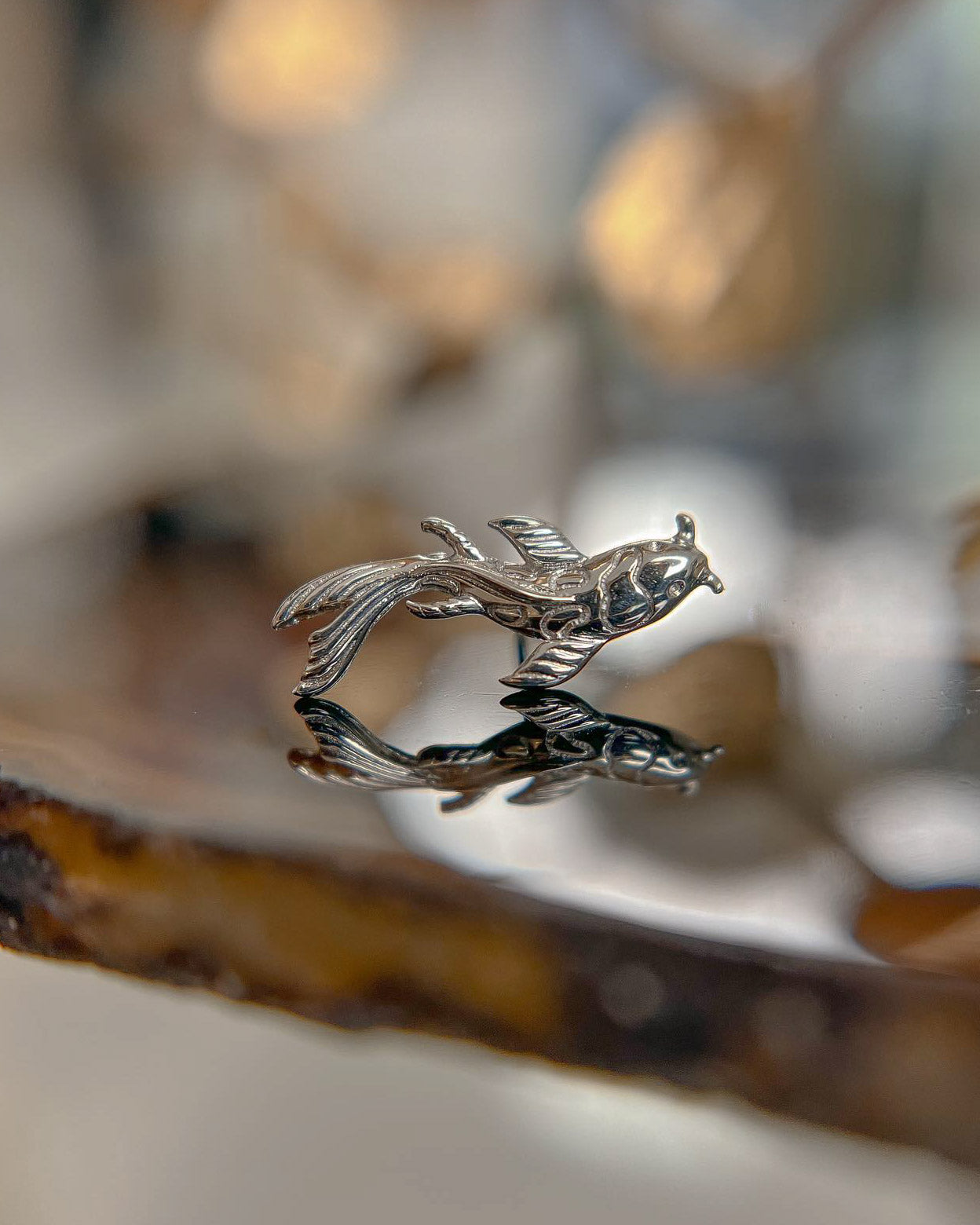 Kolczyk do ucha "Koi fish" - tytanowy labret z rybką Koi