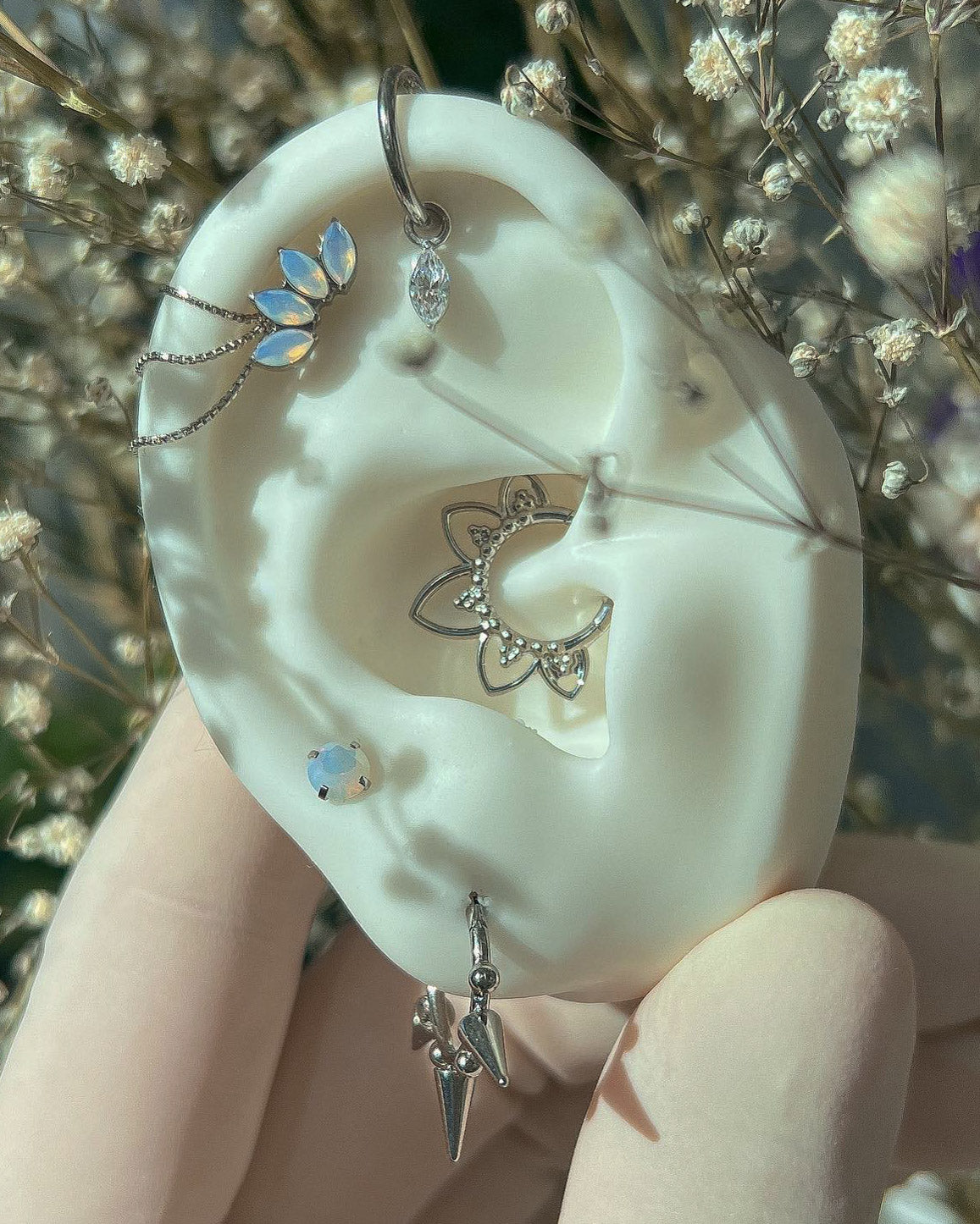 Kolczyk do ucha "One opal" - 14K złoty labret