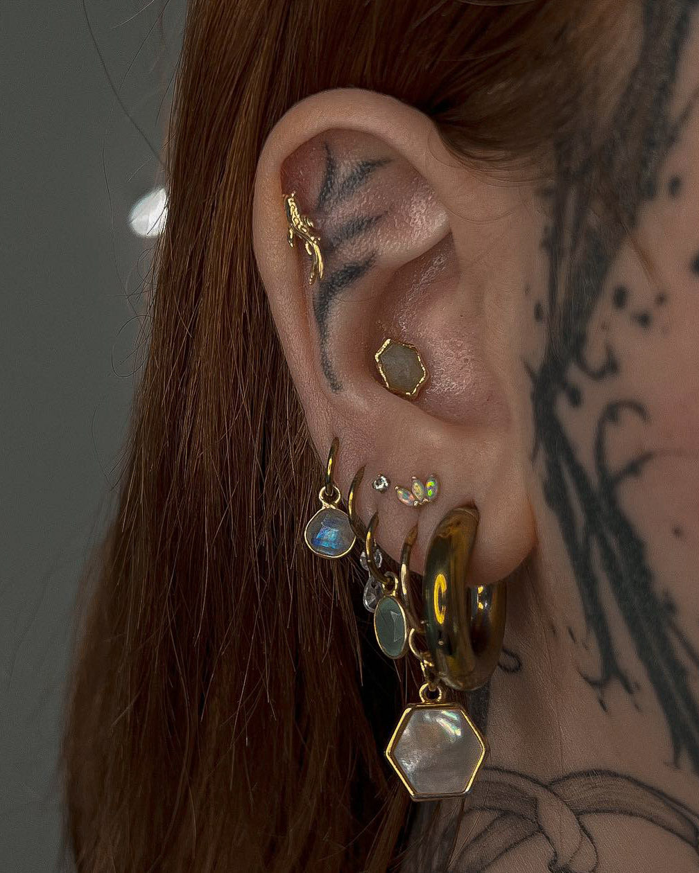 Kolczyk do ucha "Siren" -14K złoty labret z opalem