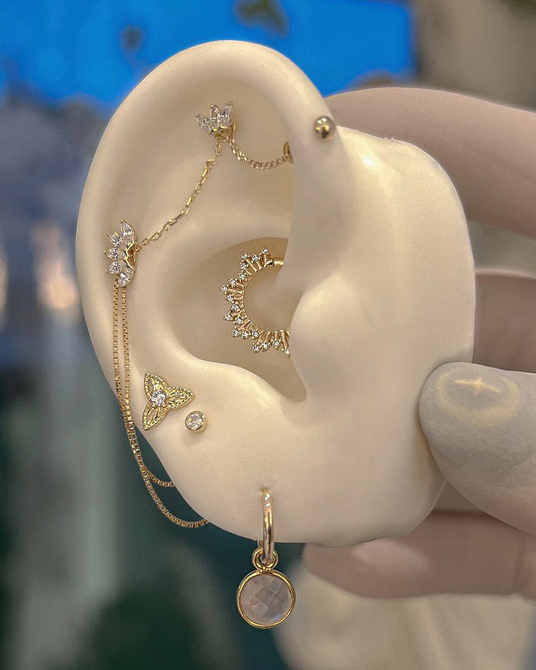 Kolczyk do ucha "Top tier" - 14K złoty clicker z cyrkoniami