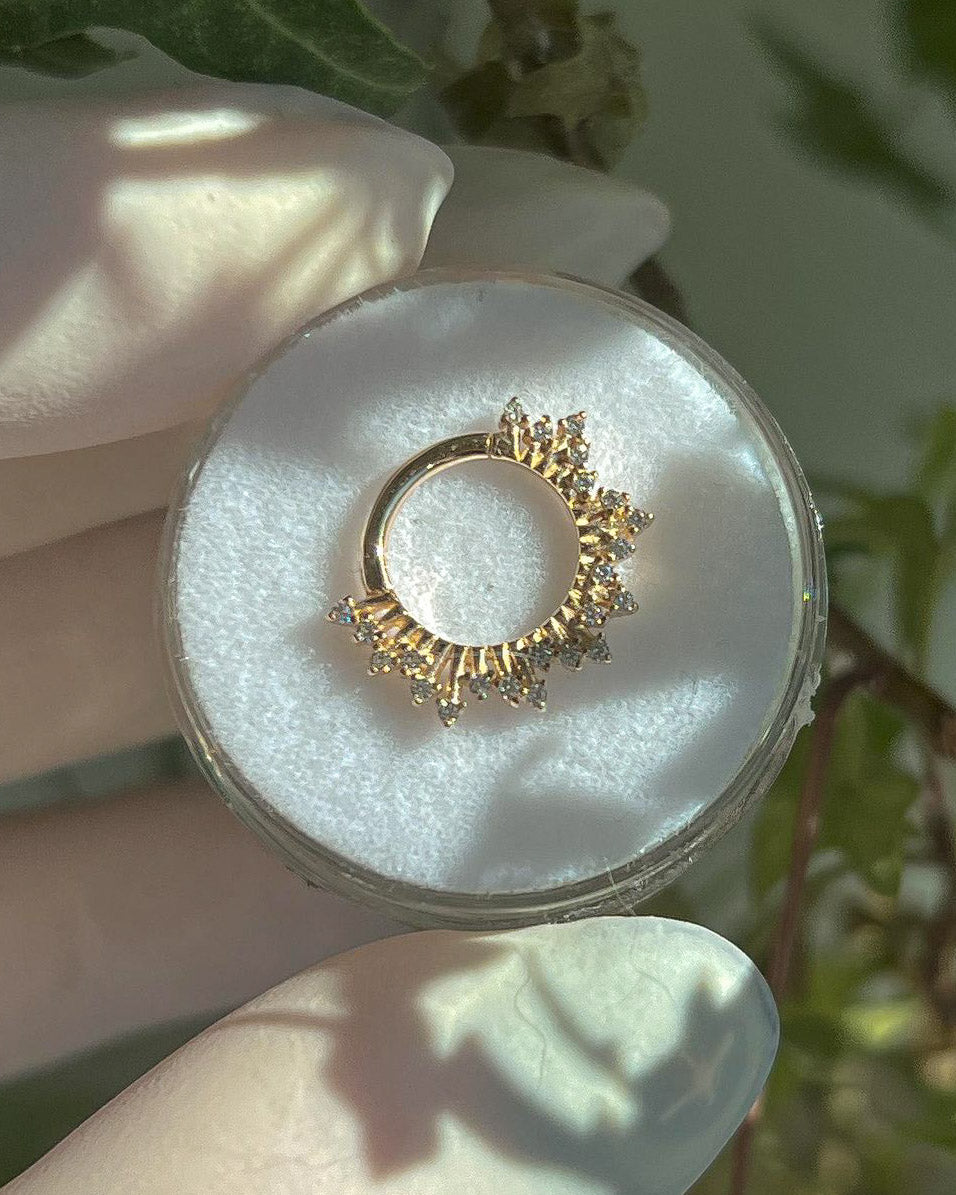 Kolczyk do ucha "Top tier" - 14K złoty clicker z cyrkoniami