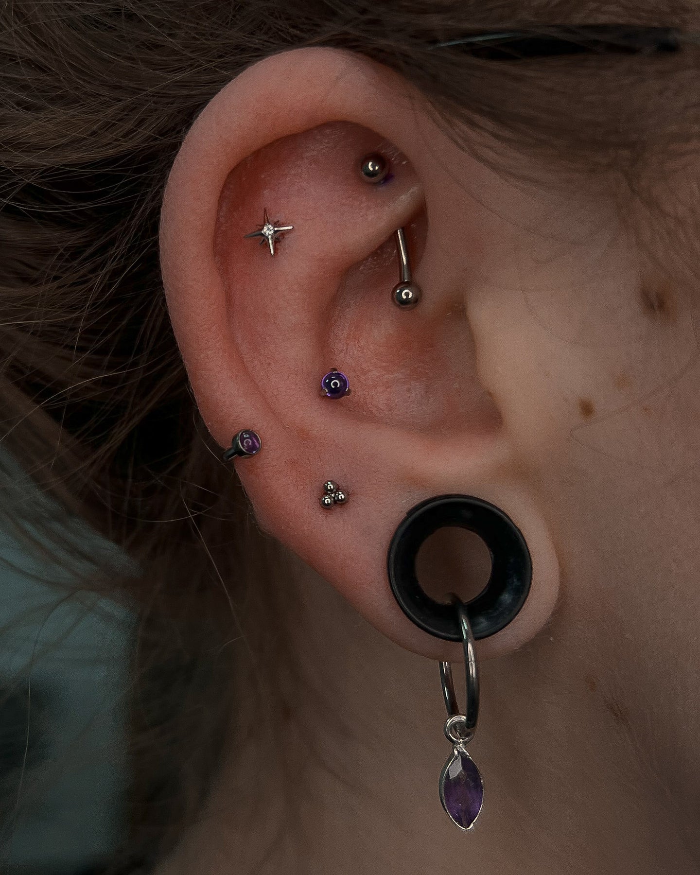 Kolczyk do ucha "Trójeczka" - tytanowy labret